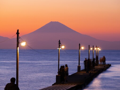 【千葉県】絶景ドライブスポット3選。日本の道100選の海岸線、夕焼け木製桟橋、東洋のドーバー断崖も