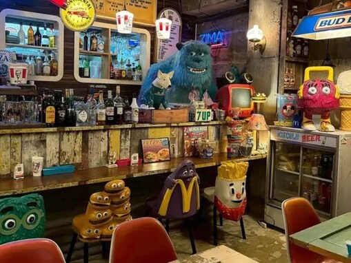 【埼玉県】本場アメリカみたい！ キャラクター雑貨の映えダイナー、バイクガレージ併設も。アメリカンダイナー3選