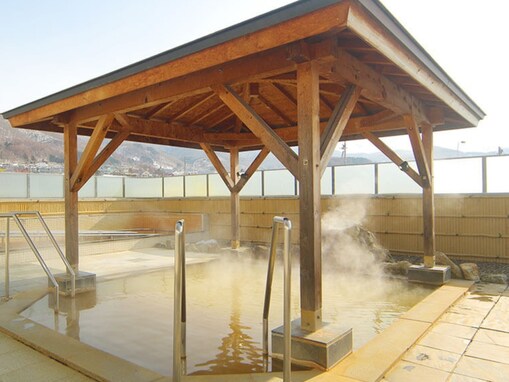 【北海道の人気日帰り温泉】「天然豊浦温泉しおさい」は噴火湾の絶景を望む施設。源泉掛け流しの温泉でリラックス