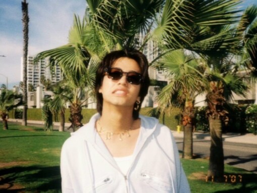 「最後に爆弾級」高橋海人、海外での思い出写真に「あかんすぎる」「最後の写真、私が撮った気がする」反響