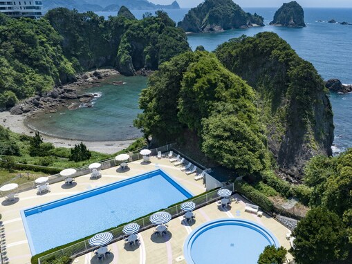 【静岡県】ビッグスライダーに絶景露天風呂まで！ 家族旅行にぴったりなプール付き「人気ホテル」3選