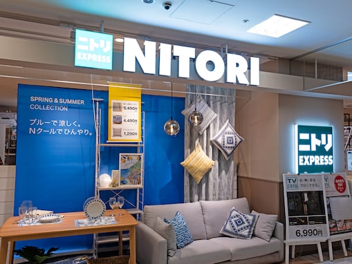 「今年のベストバイ」ニトリの「ゴムの力で汚れを落とすバスブラシ」が大人気。洗剤いらずでしつこい汚れオフ