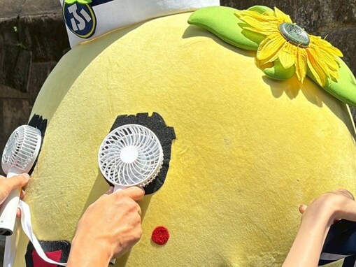 「見てはいけないものを見てしまった…」ふなっしーの熱中症対策が話題に！ 「空気穴そこなんだ」「怖い」
