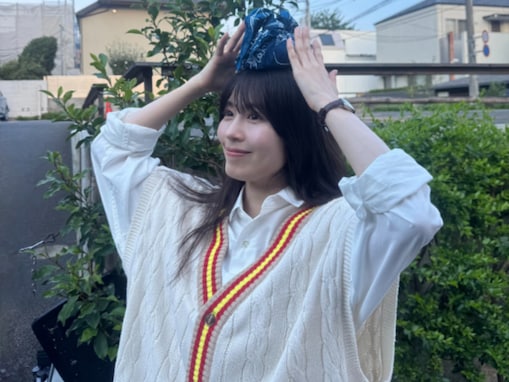 「このくそアチい中この格好」有村架純、外ロケオフショットに心配の声。「お外はしんどいと思うのに」