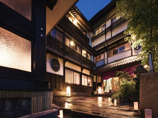 【楽天トラベル×スーパーDEAL】山形県「深山荘 高見屋」が大幅ポイント還元中