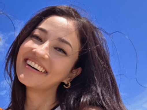 「沖縄美女の代表2人」黒木メイサ、美女2ショットにファン歓喜！ 「姉妹みたいに見えます」「お美しい」