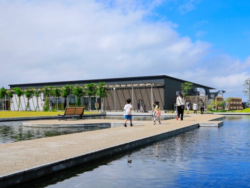【宮城県】仙台市街から無料シャトルで行ける海沿いの日帰り温泉「藤塚の湯」。地下1000mの湯と車イスでも入れる貸切風呂が自慢