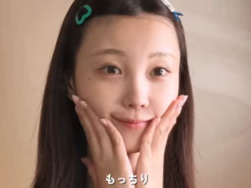 「すっぴん可愛すぎる」人気YouTuberの美人妻、顔出しメイク動画に反響「綺麗と可愛を兼ね備えてる」