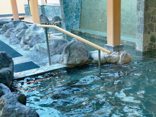 【京都府の人気スーパー銭湯】「玉光湯 ひじりのね 伏見店」は高濃度炭酸風呂や京都初の超冷水風呂が魅力