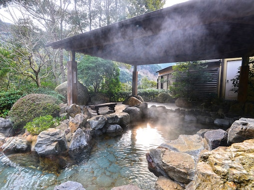【宮崎県の人気日帰り温泉】「西米良温泉·カリコボーズの湯 ゆた~と」はすべすべ肌に導く美人湯が自慢！四季折々の自然と名物グルメも魅力