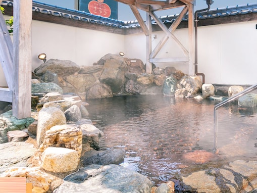 【福井県の人気スーパー銭湯】「みかた温泉きららの湯」はレトロな雰囲気漂う純和風の施設。多彩なお湯と2種類のサウナで心身ともにリフレッシュ