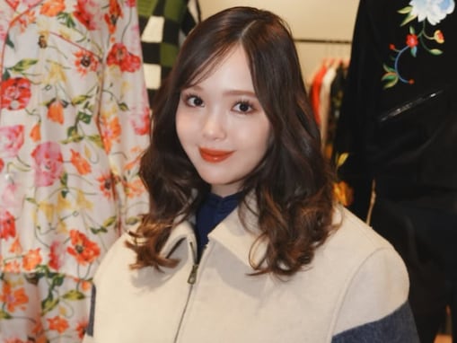 「すっかり秋冬の雰囲気だー！」藤田ニコル、最新ショットに反響「メイクが秋で可愛すぎる」「雰囲気がぴったり」