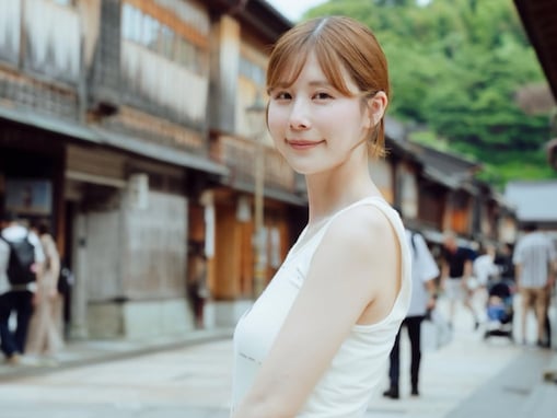 「横顔きれい」有村架純の実姉・有村藍里、旅先での透明感際立つショットを披露！ 「笑顔が最高に可愛い」