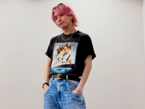 「骨格がいい」佐久間大介、夏服のデニム姿に反響「自分に似合う服がわかってる」「スタイル良すぎん！？」