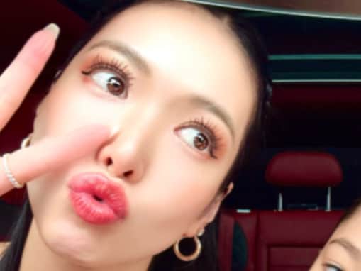 「お顔立ちが似てきましたね」紅蘭、美人娘と弾丸台湾旅行へ！ 「年の離れた姉妹にしか見えない～」