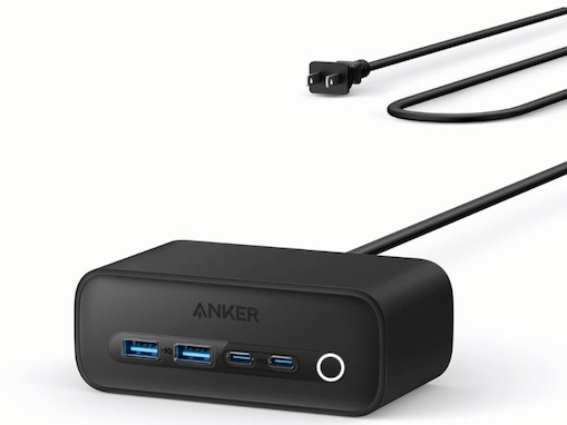 デスク周りの配線をすっきり整理。Ankerの電源タップは7台同時に急速充電できる多機能さで大人気