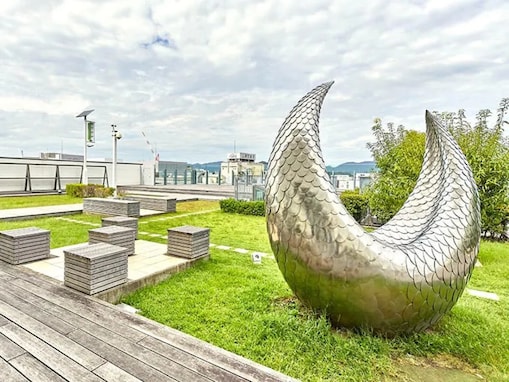 【兵庫県】地上105mの展望足湯、地上34mから姫路城を望む屋上広場も！ 駅直結・周辺スポット2選