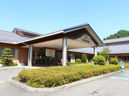 【群馬県】駅前で楽しむ2時間410円の美人の湯に、日本唯一の電気機関車運転体験も！ 駅直結・周辺スポット2選