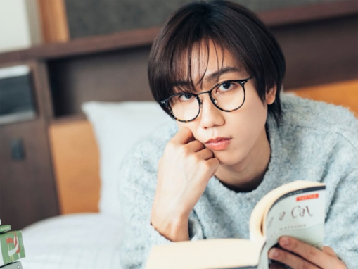 メガネが似合うと思う「STARTO社タレント」ランキング！ 「阿部亮平」「櫻井翔」を抑えた1位は？