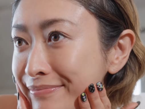 「スッピンでも変わらない」山田優、スキンケア動画で美しい肌を披露！ 「お肌きれい」「素敵です」