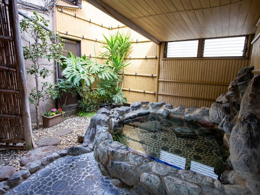 全浴槽軟水を使った5種類の日替わり薬湯に、追加料金なしのスチームサウナ。埼玉県の穴場銭湯「サン光湯」の魅力とは