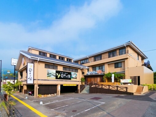 嬉野で自家源泉を持つ公衆浴場はここだけ。佐賀県嬉野市「うれしの源泉 百年の湯」は化粧水のようなトロトロの美肌湯