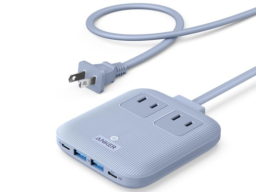 最大67W出力で6台同時充電。Ankerの電源タップはデスク周りをすっきり整えるデザインも素敵なアイテム