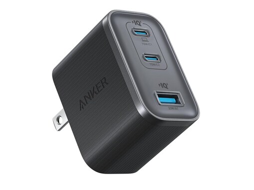 最大70W出力と3ポート搭載で爆速充電。Ankerの充電器はコンパクト設計で複数台を同時充電できる大注目モデル
