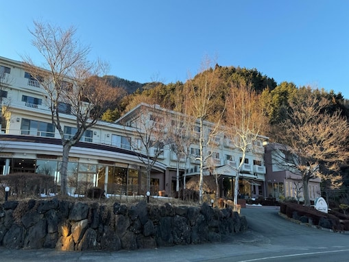 【楽天トラベルセール】山梨県「河口湖温泉 足和田ホテル」が特別価格で登場中