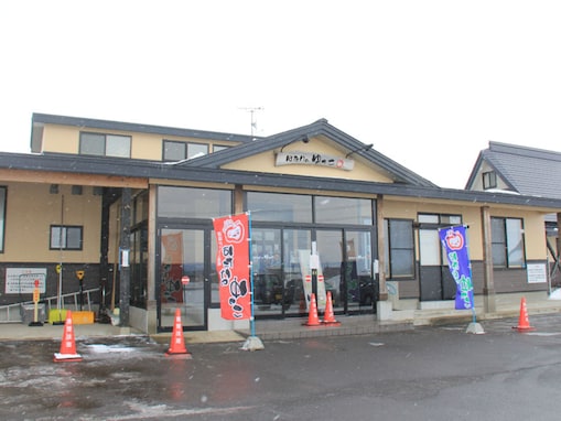 【青森県の人気スーパー銭湯】「はたけのゆっこ」は木材の温もりと落ち着いた雰囲気が広がる施設。内湯や露天風呂、サウナでリラックス