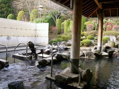 【青森県の人気日帰り温泉】「ほっとプラザ杉の子温泉」は体の芯から温まる温泉と独自のサウナが魅力の施設。天然露天風呂や家族風呂でリラックス