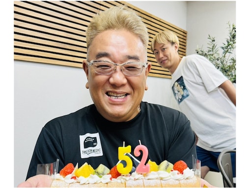 「羨ましいー」お笑い芸人、脳梗塞で休養中のサンドウィッチマン・伊達みきおの誕生日を祝福！ 「安心しました」