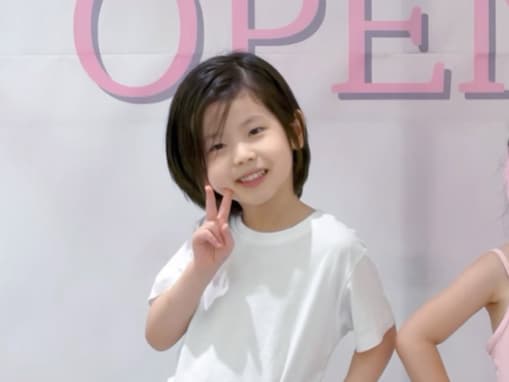「大きくなってる」MIYAVIの妻・melody.、息子のバレエ姿を披露「スタイル良すぎ」「めっちゃ開脚…！」