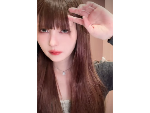 実は「ポッキー」CMに出演したことがあると聞いて驚いた芸能人ランキング！ 2位「益若つばさ」、1位は？