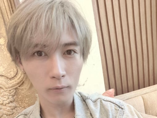 「痩せすぎて不安」男性アイドル、自撮りショットに反響「ありえないくらいのイケメン」「お痩せになった？」