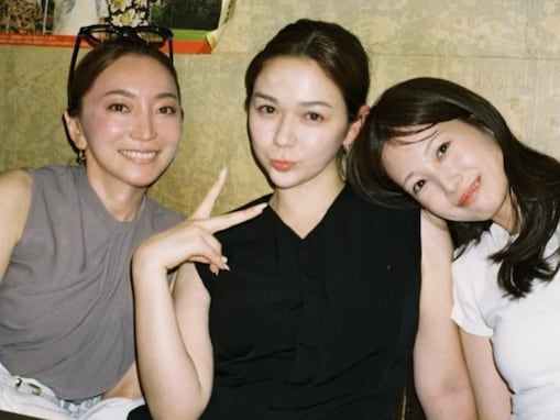 「美人さんばかりや」村重杏奈、友人とのプライベートな飲み会ショット公開！ 「楽しそう」「いつみてもキレイ」