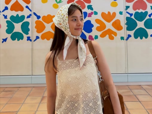 「可愛い過ぎるよ〜」新木優子、おなかチラ見せプライベートショット！ 「なんとなく南仏感」「めっちゃ綺麗」