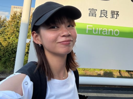 「一段とかわいくなってる」高木菜那、富良野での近影ショットに反響！ 「攻めてるね」「違う人みたい」