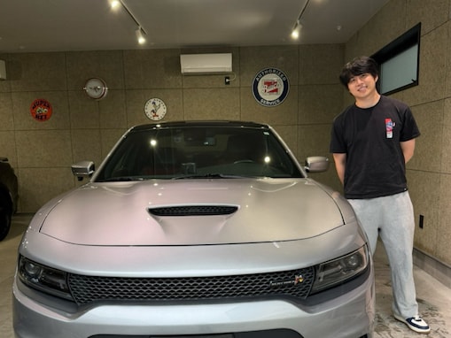 「奥さんに内緒で買いました」人気YouTuber、超高級車を購入「神すぎる」「えぐ！！兄太っ腹すぎ！」