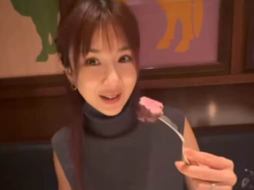「ほんと素敵でお似合いのご夫婦」ほしのあき、イケメン夫と結婚16年目を祝う夫婦ショット公開！ 「憧れです」