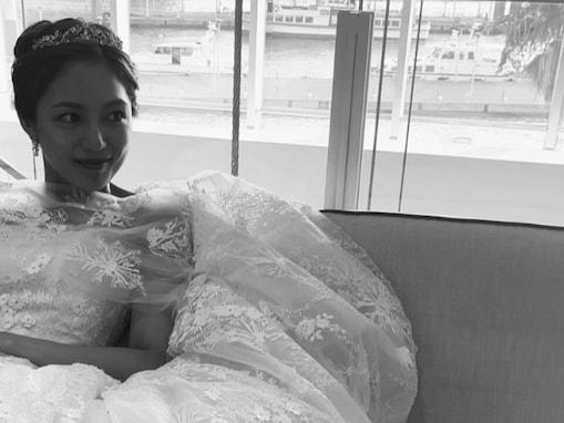 「ウエディングドレス似合ってます」川口春奈の映画オフショットに「リアルかと思ったら」「キレイ」の声