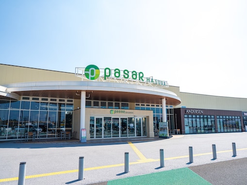 NEXCO東日本最大級のSAに、SA・PA初の生鮮ゾーン。埼玉県・東北道「Pasar蓮田（上り線）」はスーパー顔負けの品ぞろえ