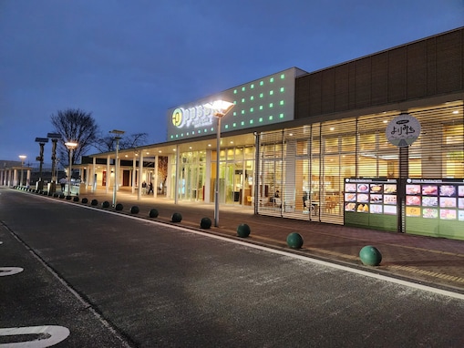 関越道最大級のPAに、20以上の専門店。埼玉県・関越道「Pasar三芳（上り線）」で川越のさつまいもスイーツを手土産に