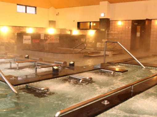 【愛知県の人気日帰り温泉】「ことぶきの湯」は駅から徒歩2分の駅近施設。バラエティ豊かな内風呂と天然温泉露天岩風呂で心身を癒やす