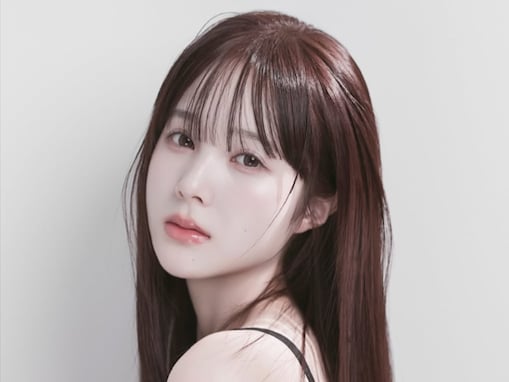 「AIかと思うくらい綺麗」本田紗来、韓国写真館で撮影のモデルショット！ 「大人綺麗」「透明感すごすぎる」
