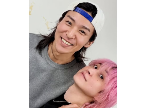 「蓮おかえり!!!」佐久間大介、カナダから帰国の目黒蓮にキスショット？ 「待ってたよー!!」「泣けてくる」