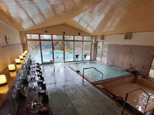 【神奈川県の人気日帰り温泉】「モダン湯治 おんりーゆー」は緑豊かな森に囲まれリフレッシュできる施設