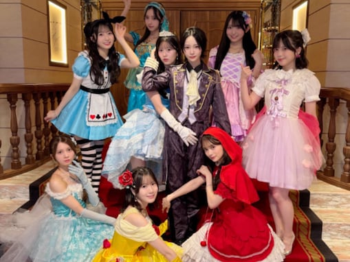 「メロつきイケメン王子様」AKB48メンバー、ハロウィン仮装ショットを公開！ 「とんでもないハーレム」