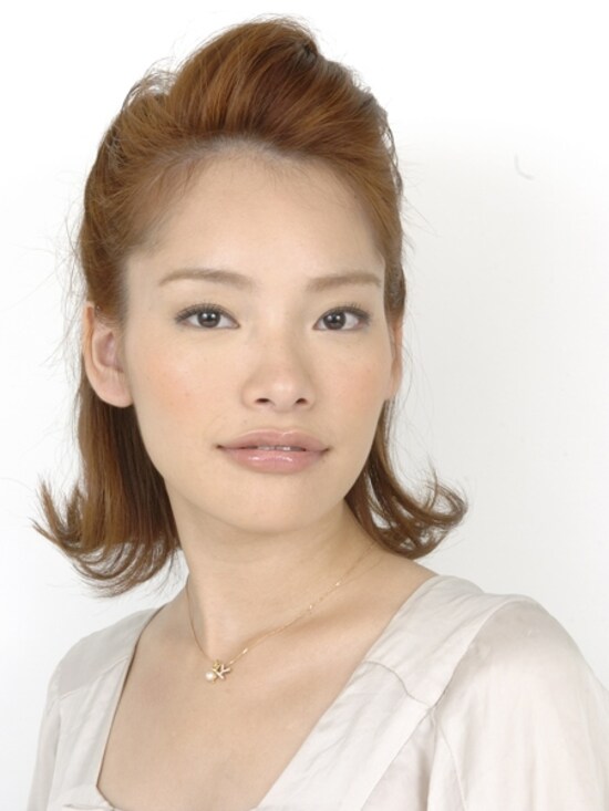 画像 ミディアム クールポンパドールヘアアレンジ ヘアアレンジ All About