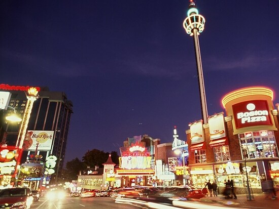 夜のクリフトンヒル